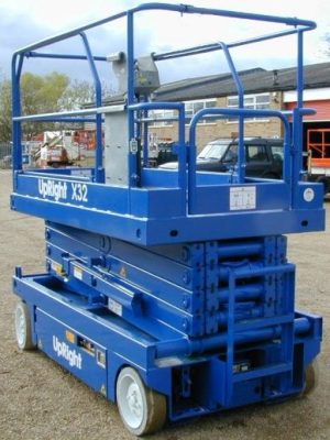 UpRight X32 Scissor Lift (2007)