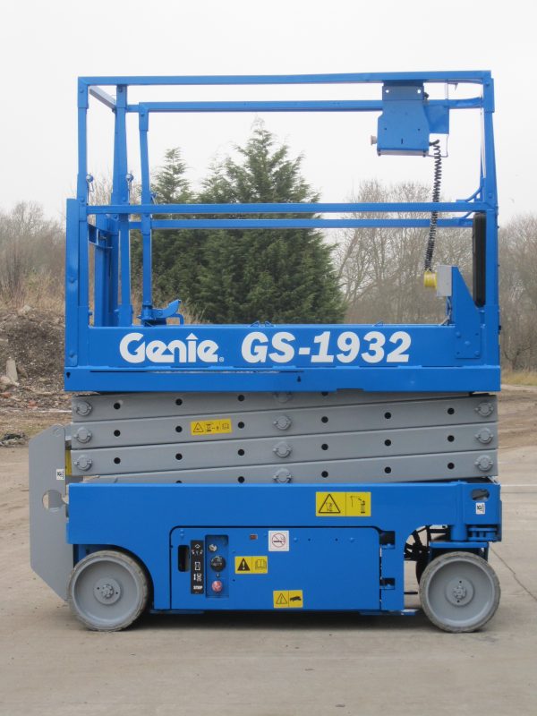 Genie GS 1932 Scissor Lift (2007) - Image 4