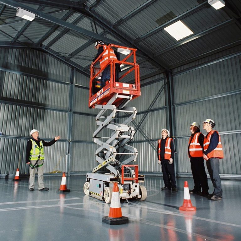 forklift operatorand cherry picker training