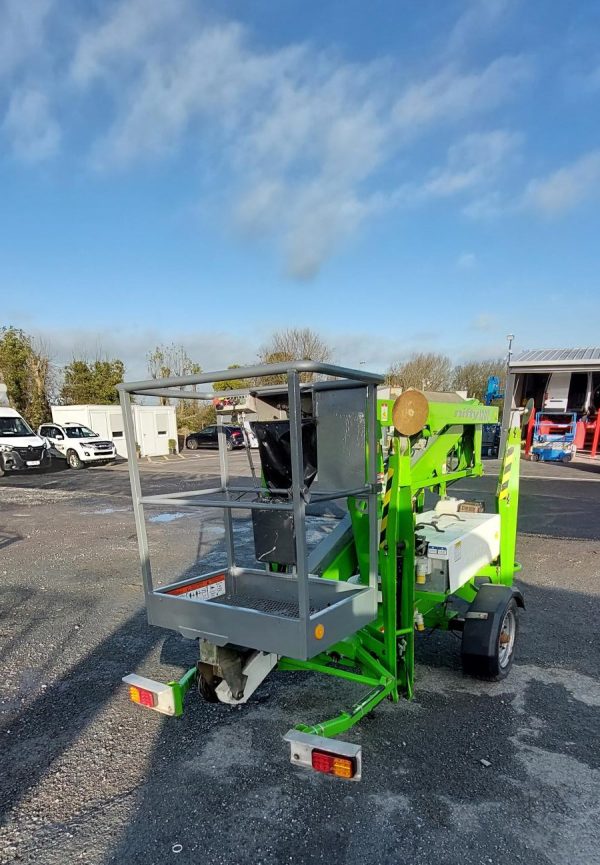 Nifty lift NL 120T Trailer Mounted Hoist (2009)