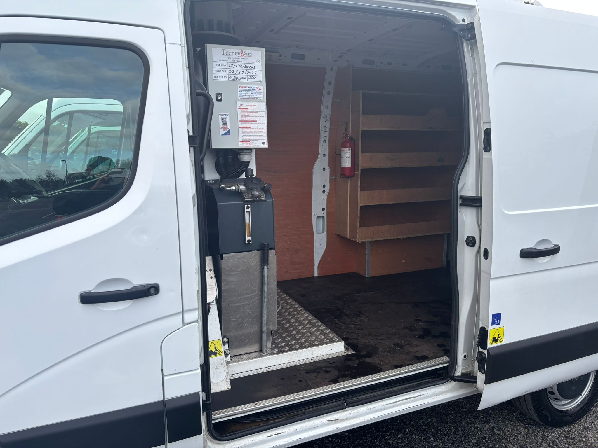 2022 Used Van Mounted Hoists Cherry Picker 2022 Used Van Mounted Hoists Cherry Picker - Image 2